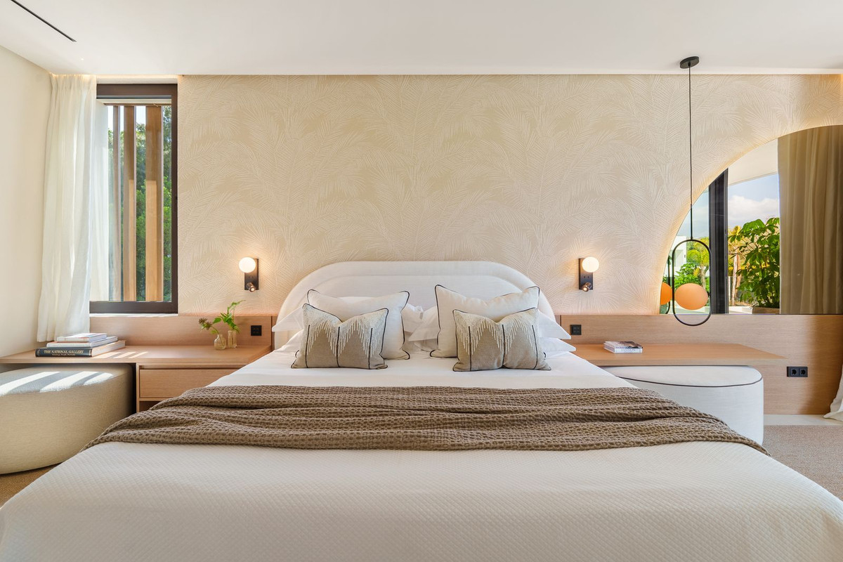 Se vende Villa - Chalet de 5 dormitorios en Costa Del Sol, Málaga, España