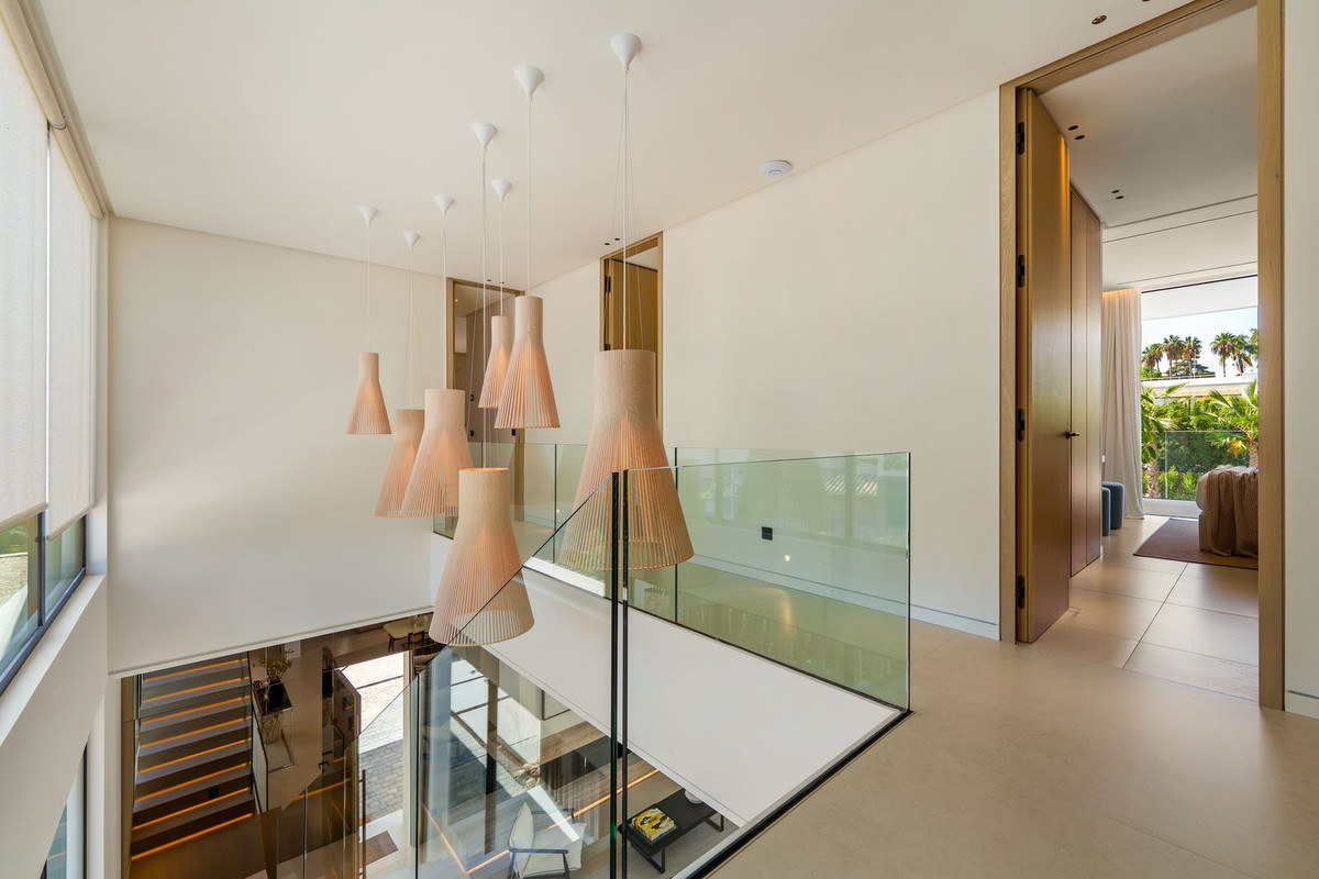 Se vende Villa - Chalet de 5 dormitorios en Costa Del Sol, Málaga, España