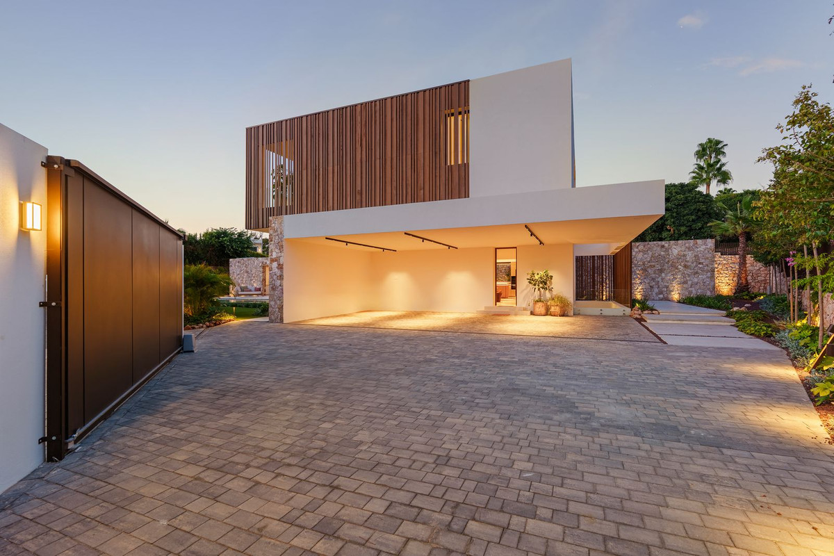 Se vende Villa - Chalet de 5 dormitorios en Costa Del Sol, Málaga, España