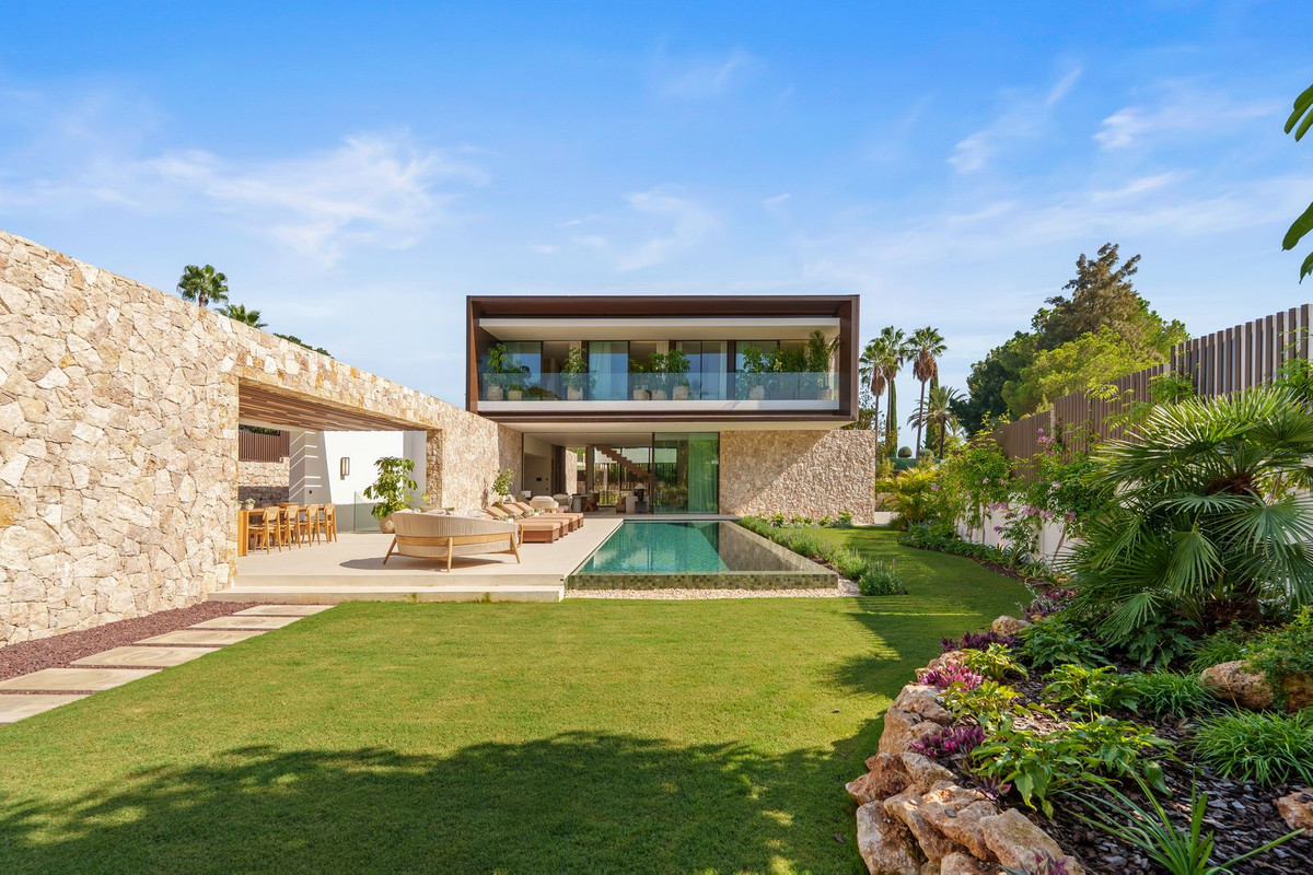 Se vende Villa - Chalet de 5 dormitorios en Costa Del Sol, Málaga, España