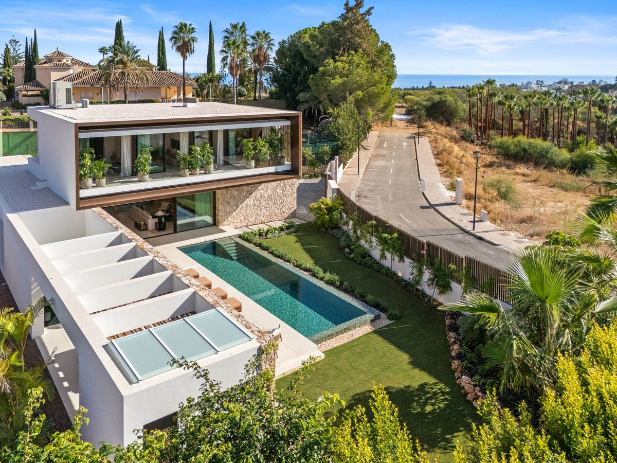 Se vende Villa - Chalet de 5 dormitorios en Costa Del Sol, Málaga, España