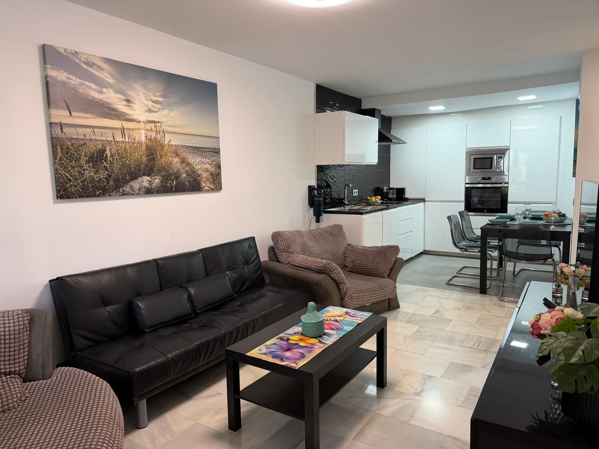 2 Bed Apartment for sale in Benalmadena Costa Del Sol, Málaga, Spain