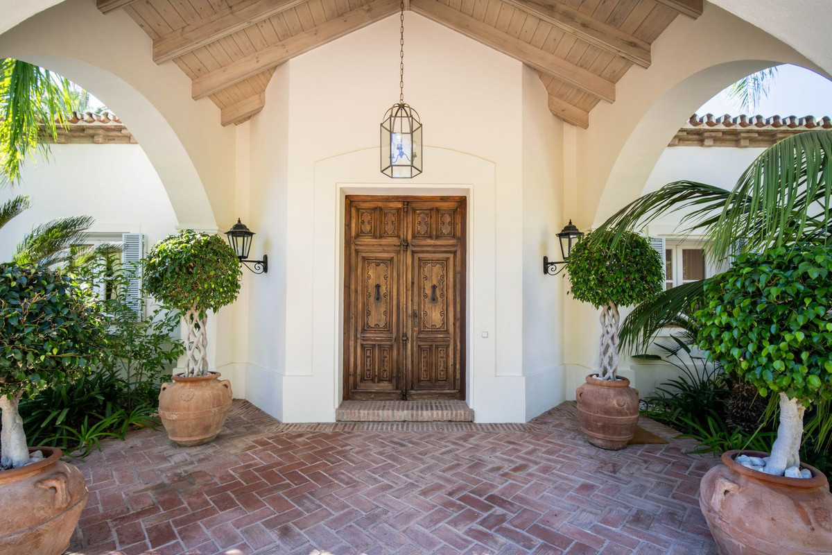 Se vende Villa - Chalet de 5 dormitorios en Costa Del Sol, Málaga, España