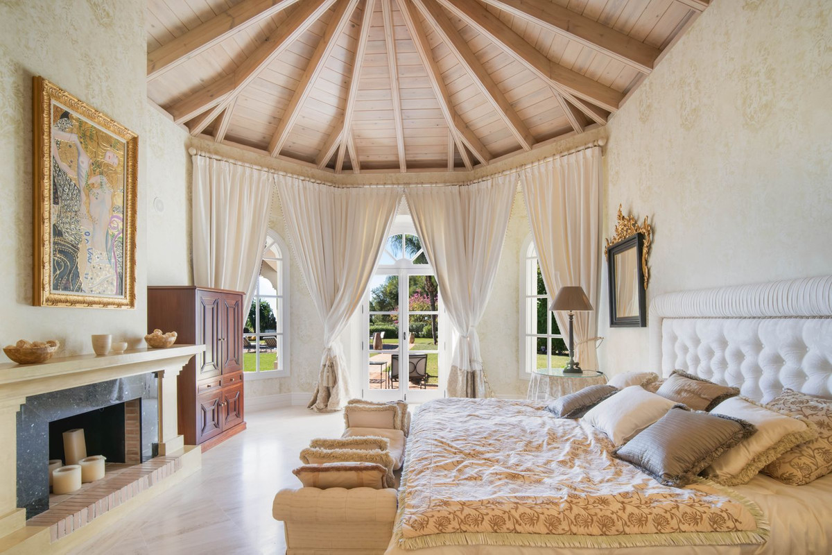 Se vende Villa - Chalet de 5 dormitorios en Costa Del Sol, Málaga, España