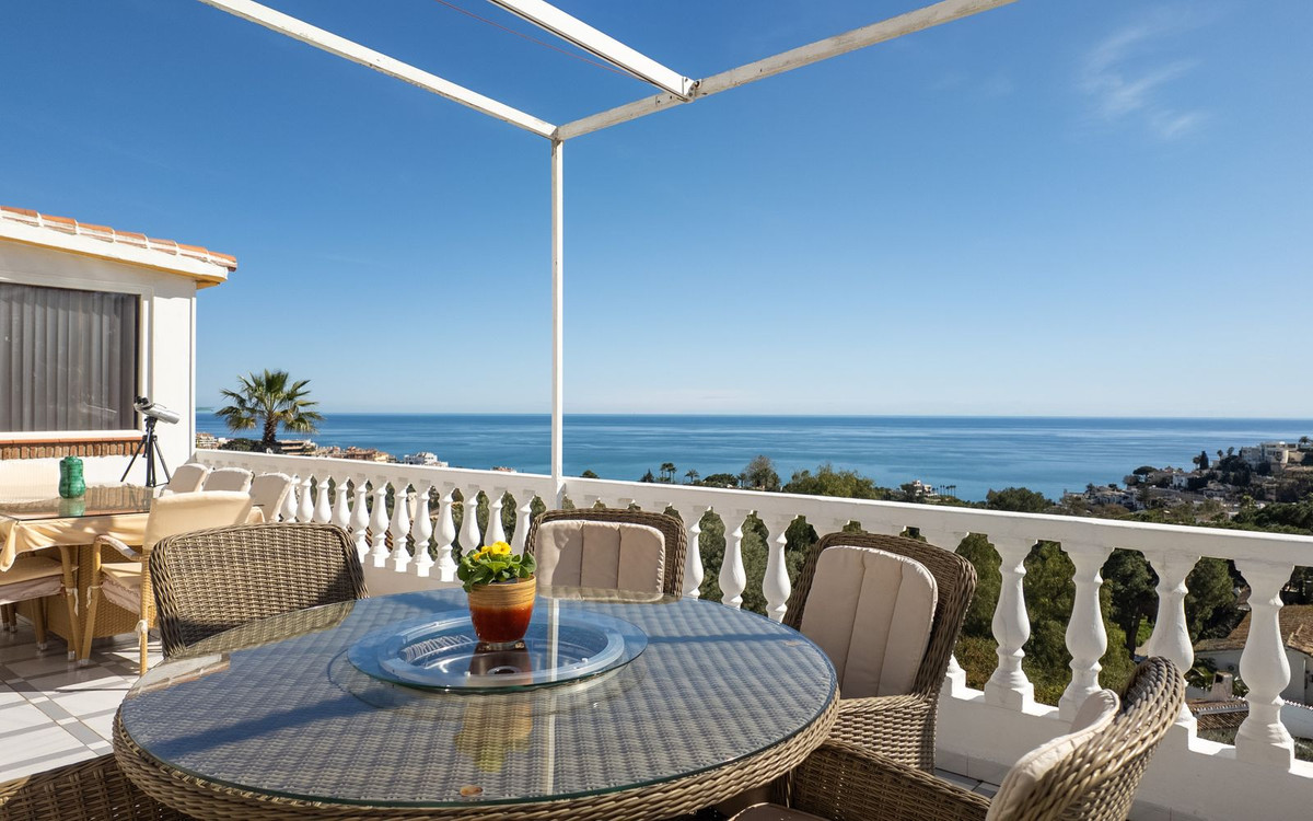 4 Bed Townhouse for sale in Torremuelle Costa Del Sol, Málaga, Spain