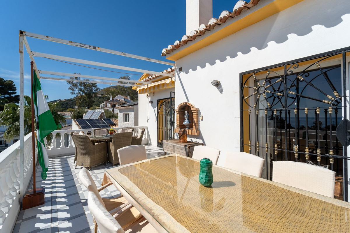 4 Bed Townhouse for sale in Torremuelle Costa Del Sol, Málaga, Spain