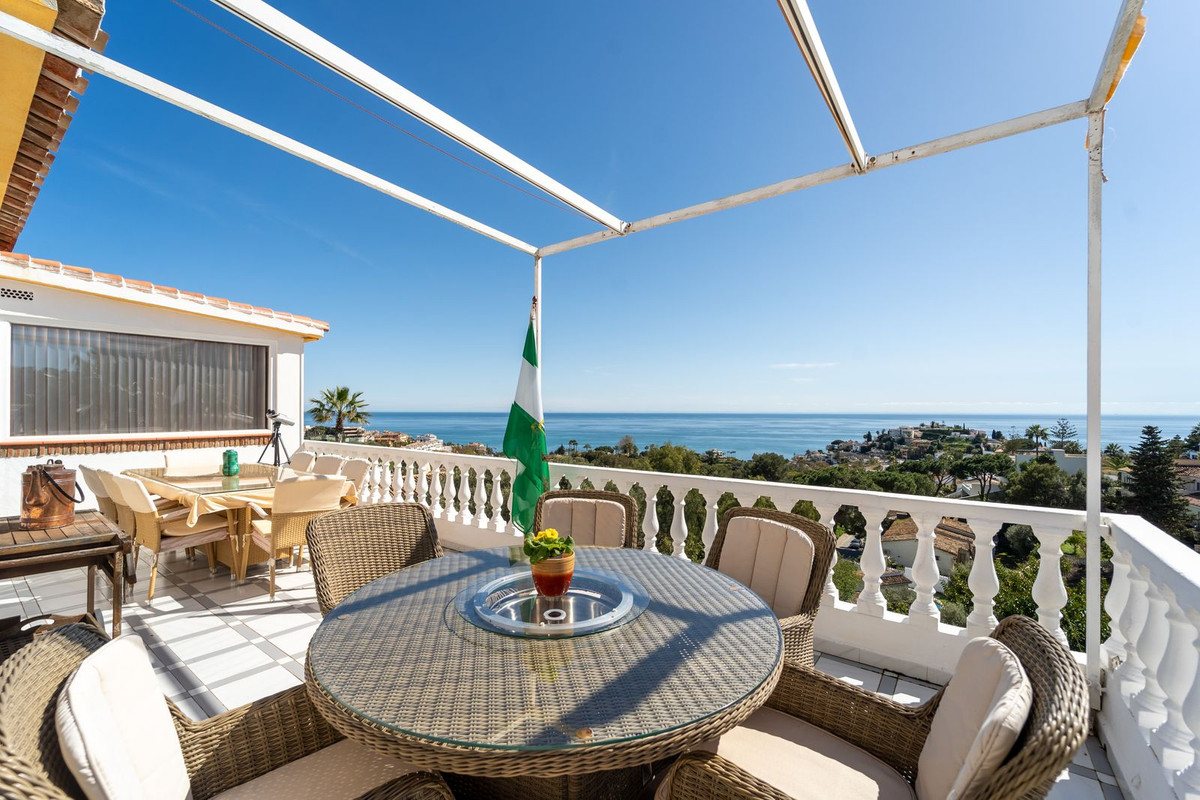 4 Bed Townhouse for sale in Torremuelle Costa Del Sol, Málaga, Spain