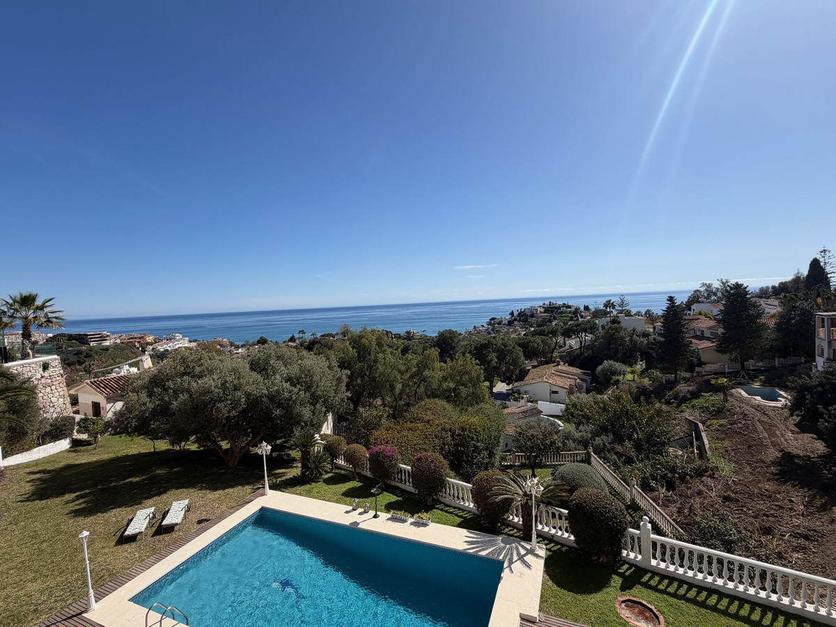 4 Bed Townhouse for sale in Torremuelle Costa Del Sol, Málaga, Spain