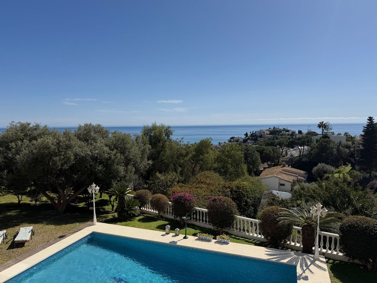 4 Bed Townhouse for sale in Torremuelle Costa Del Sol, Málaga, Spain