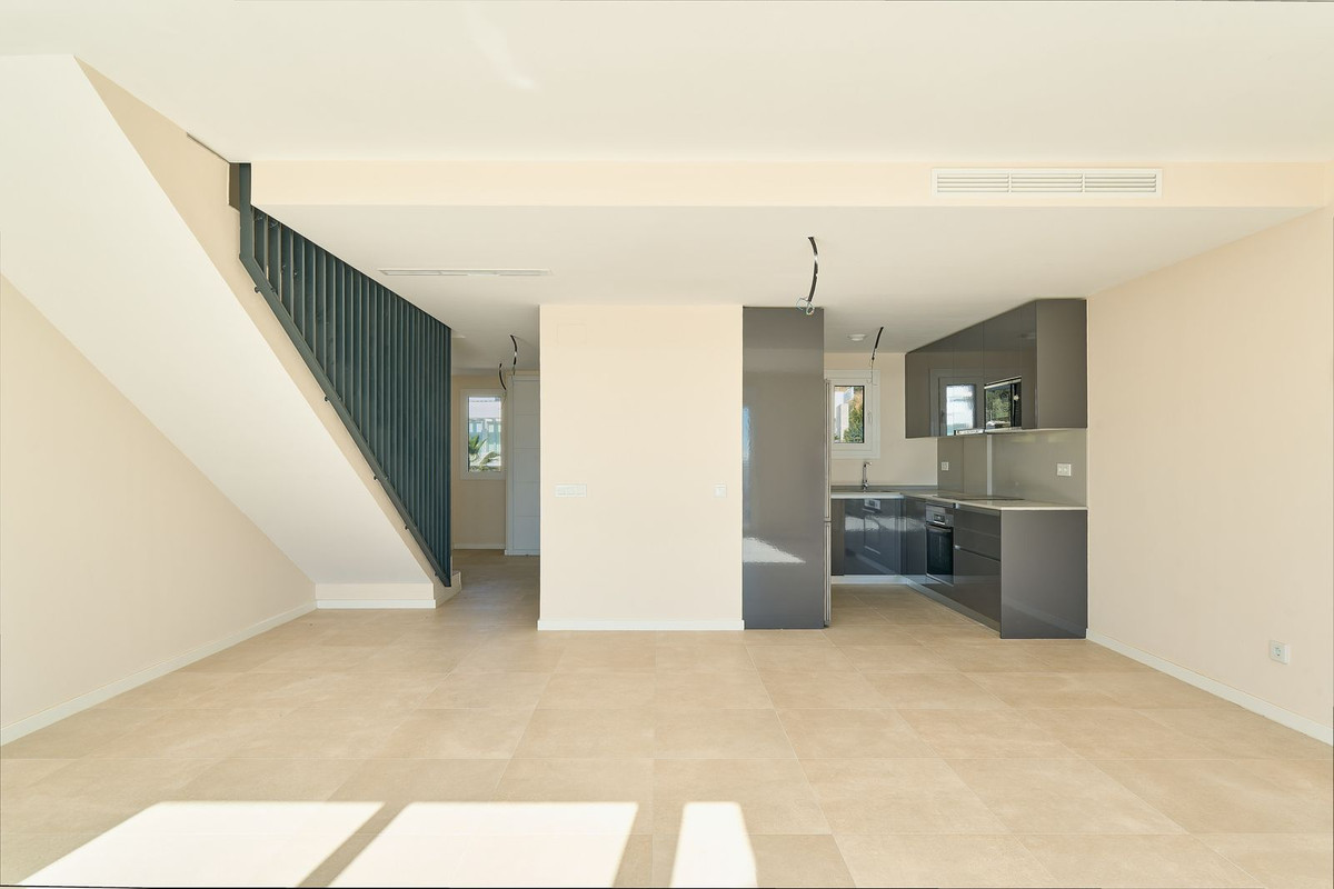 3 Bed Townhouse for sale in La Cala De Mijas Costa Del Sol, Málaga, Spain