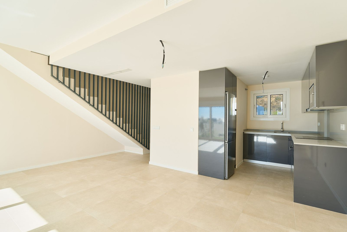 3 Bed Townhouse for sale in La Cala De Mijas Costa Del Sol, Málaga, Spain