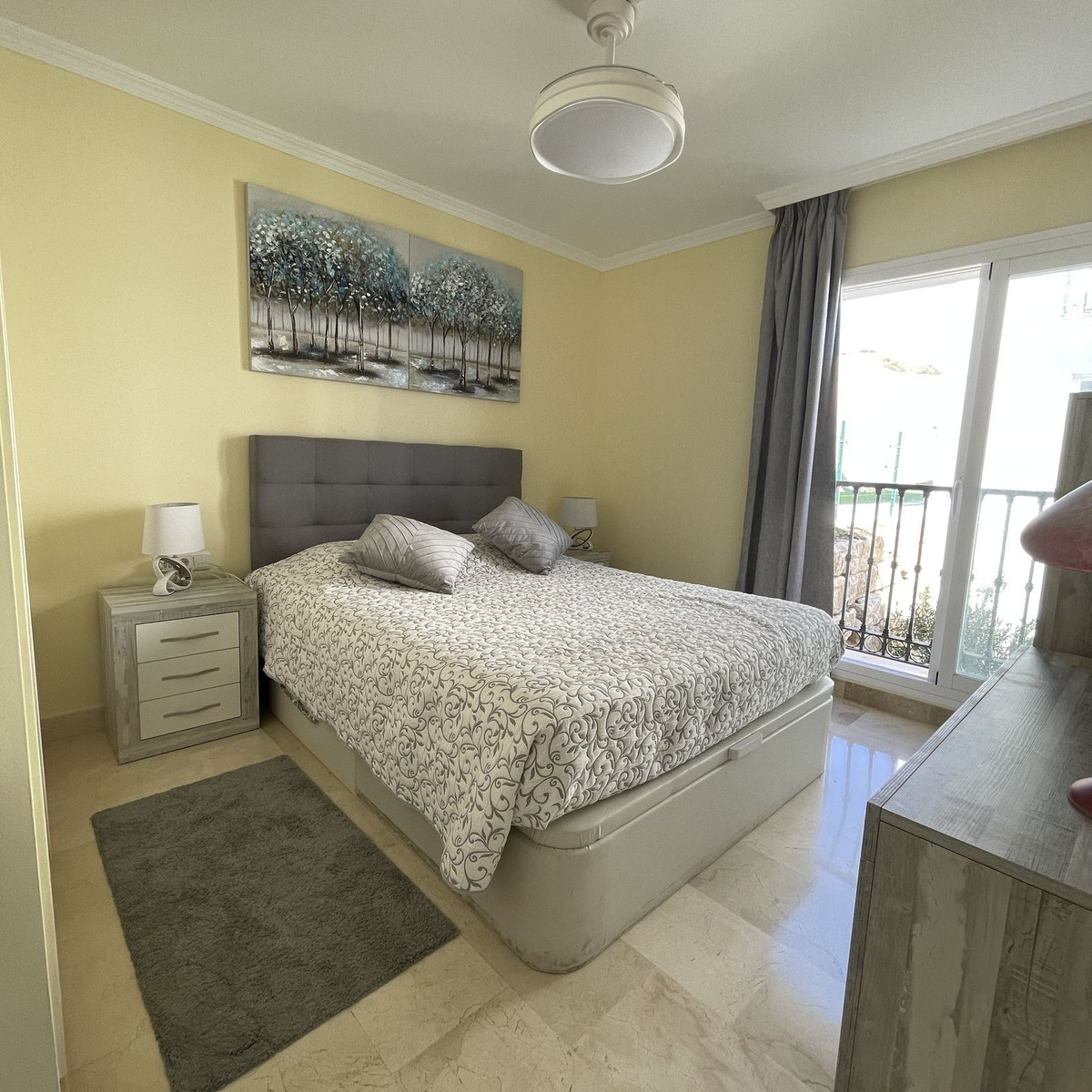 Se vende Apartamento Planta Media de 2 dormitorios en Costa Del Sol, Málaga, España