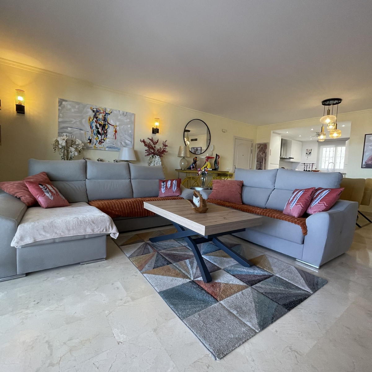 Se vende Apartamento Planta Media de 2 dormitorios en Costa Del Sol, Málaga, España