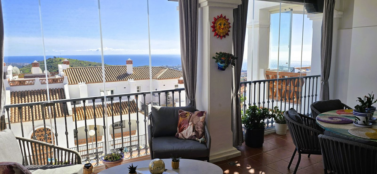 Se vende Apartamento Planta Media de 2 dormitorios en Costa Del Sol, Málaga, España