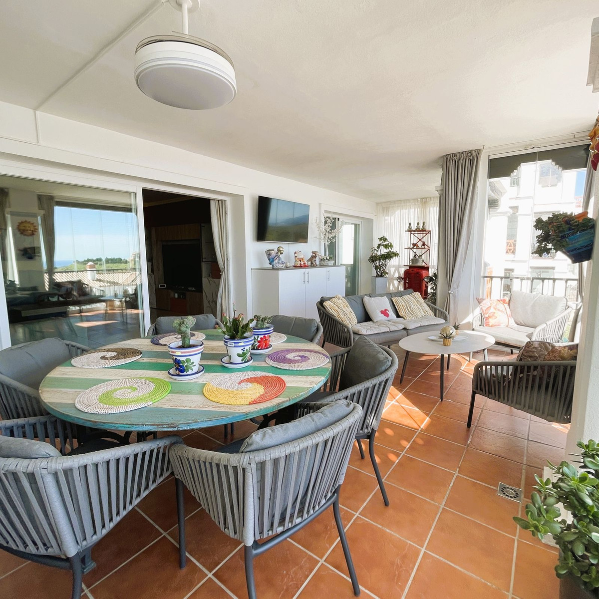 Se vende Apartamento Planta Media de 2 dormitorios en Costa Del Sol, Málaga, España