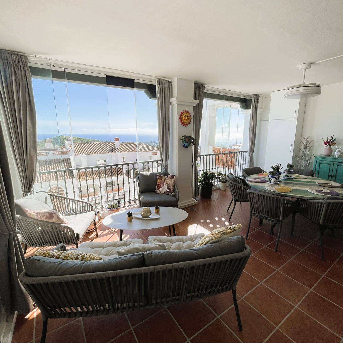 Se vende Apartamento Planta Media de 2 dormitorios en Costa Del Sol, Málaga, España