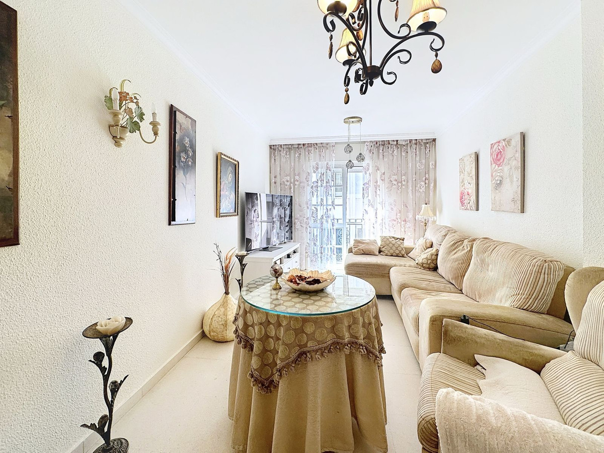 3 Bed Apartment for sale in Estepona Costa Del Sol, Málaga, Spain