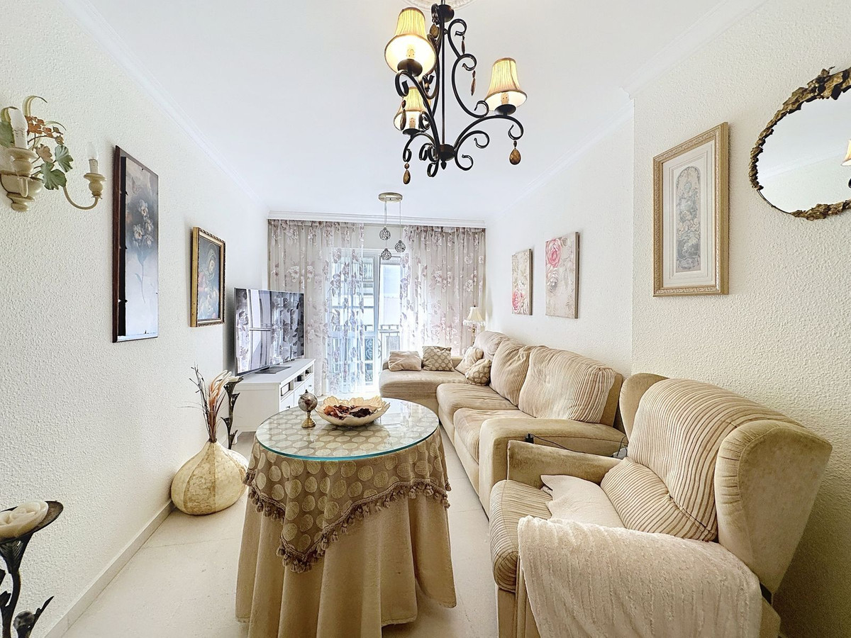 3 Bed Apartment for sale in Estepona Costa Del Sol, Málaga, Spain