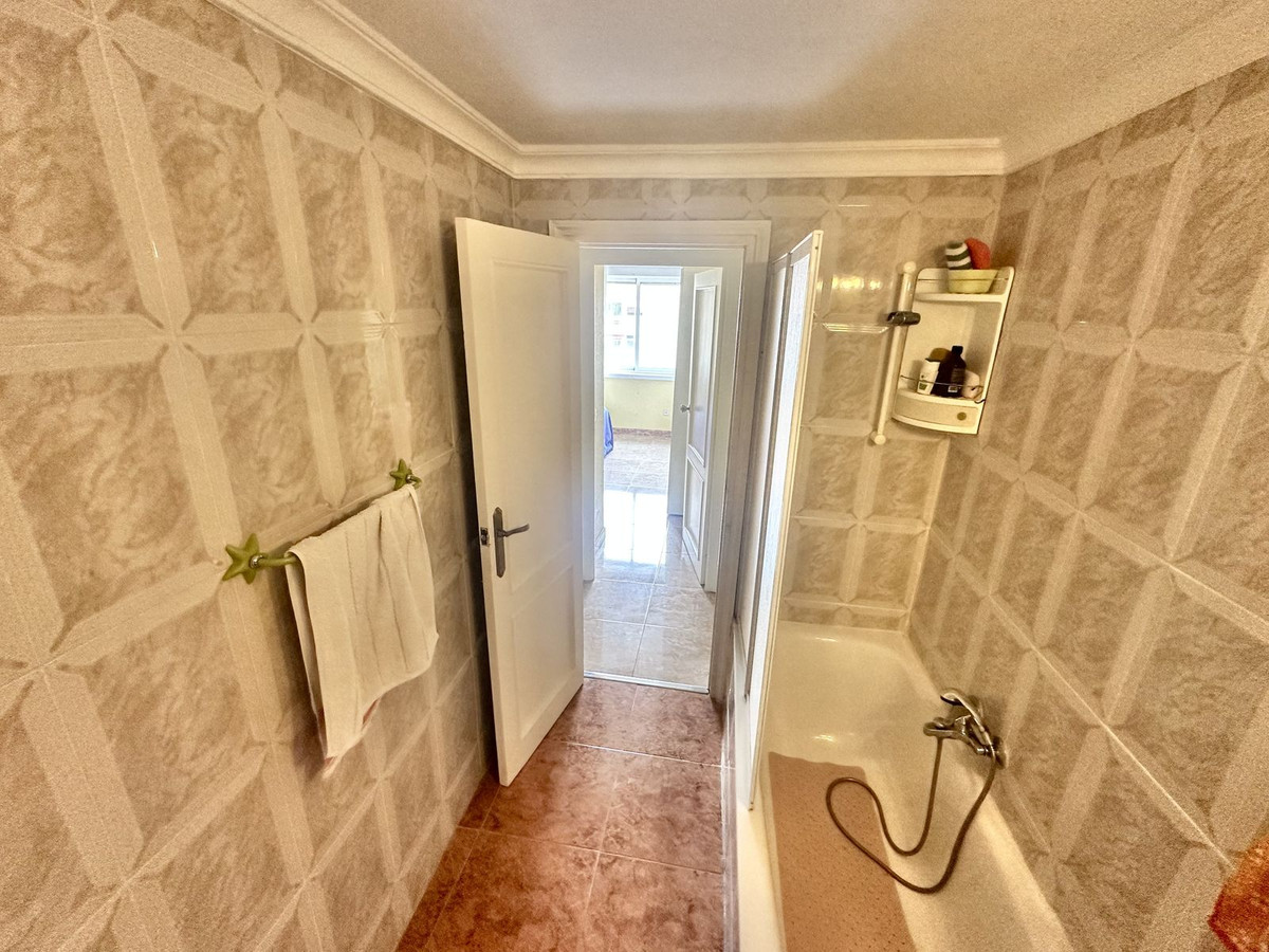 3 Bed Apartment for sale in Los Boliches Costa Del Sol, Málaga, Spain