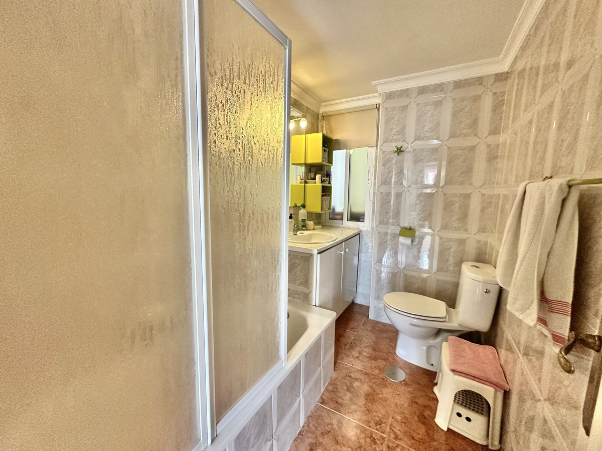 3 Bed Apartment for sale in Los Boliches Costa Del Sol, Málaga, Spain