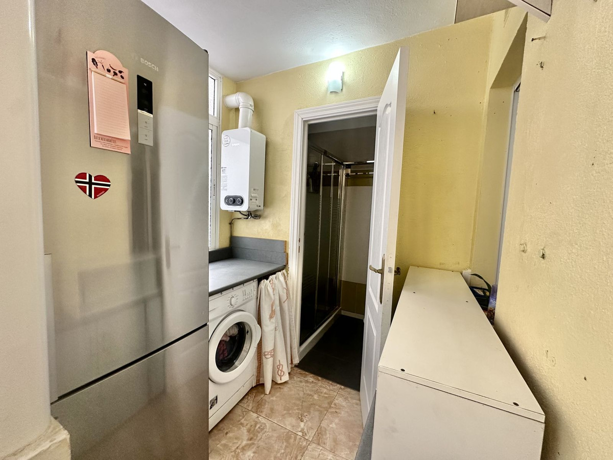 3 Bed Apartment for sale in Los Boliches Costa Del Sol, Málaga, Spain
