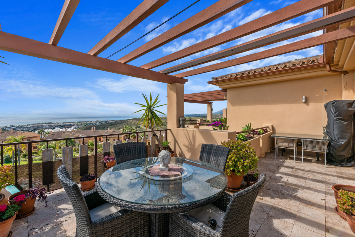 3 Bed Apartment for sale in Benahavís Costa Del Sol, Málaga, Spain
