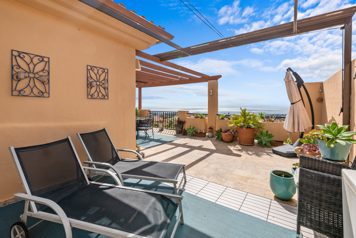 3 Bed Apartment for sale in Benahavís Costa Del Sol, Málaga, Spain