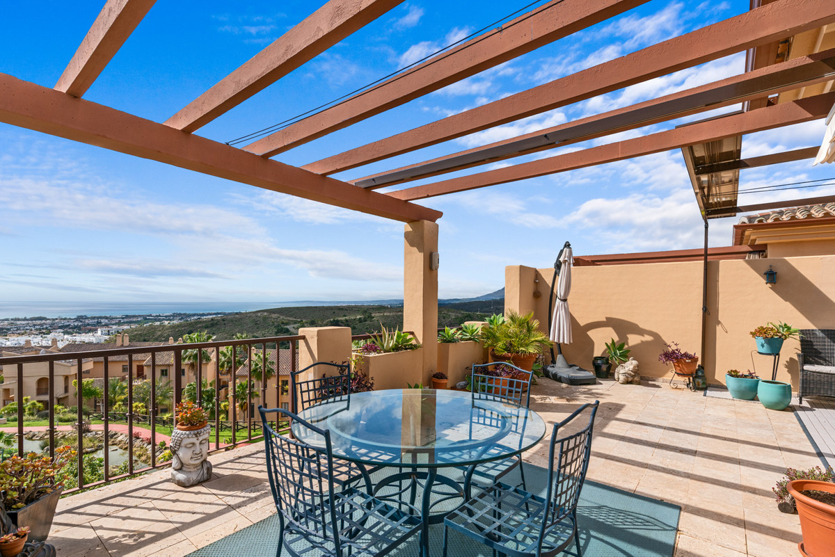 3 Bed Apartment for sale in Benahavís Costa Del Sol, Málaga, Spain
