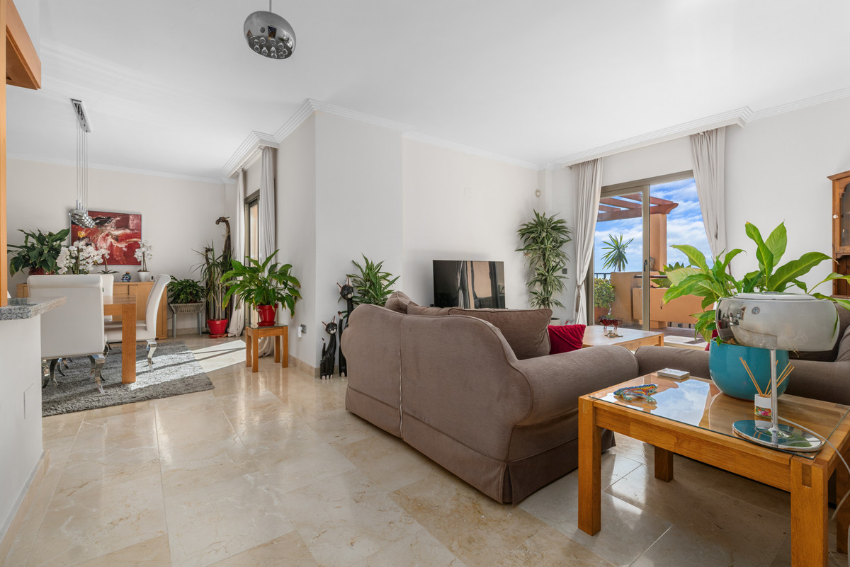 3 Bed Apartment for sale in Benahavís Costa Del Sol, Málaga, Spain