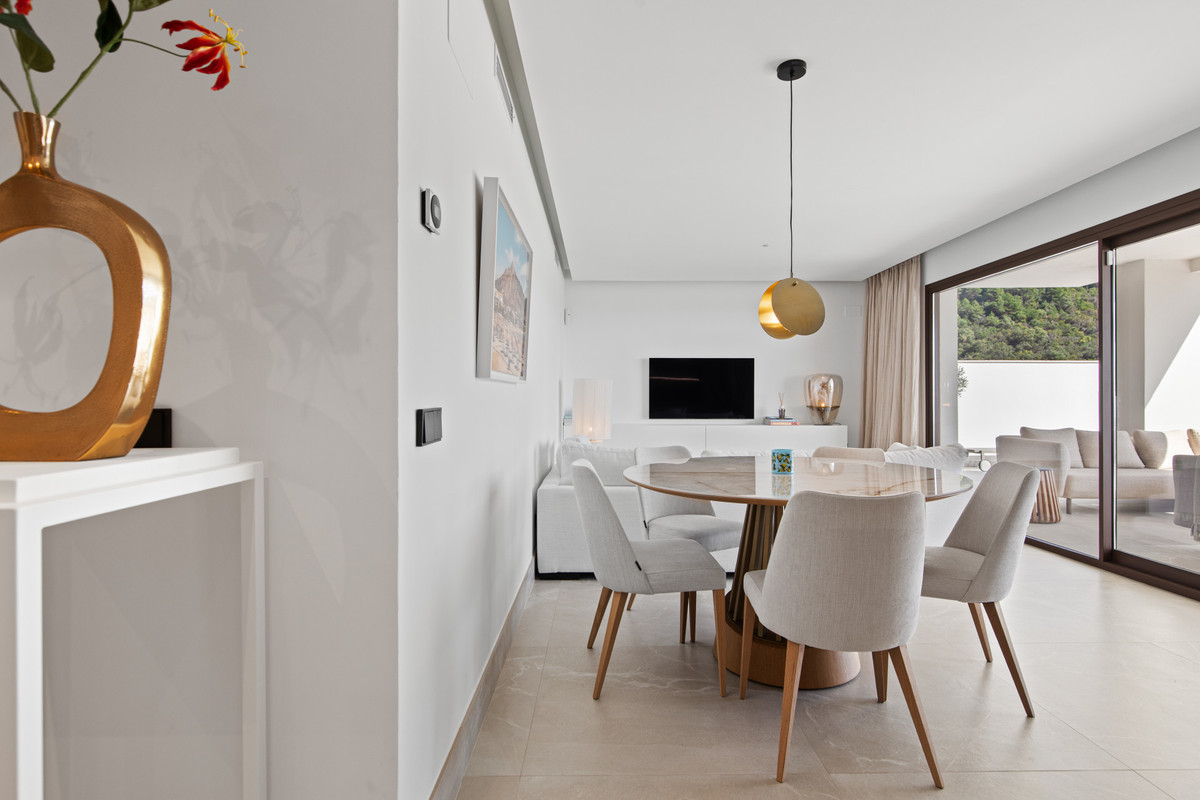 3 Bed Apartment for sale in Istán Costa Del Sol, Málaga, Spain