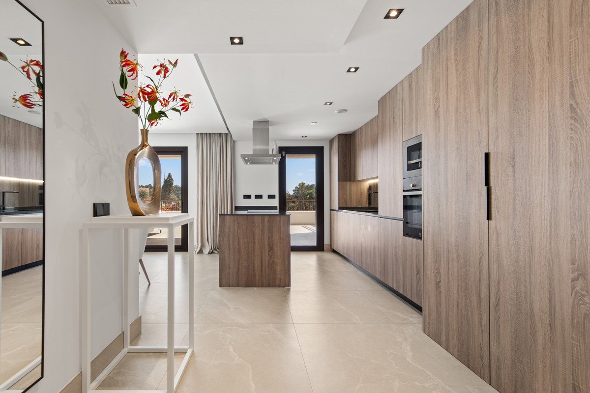 3 Bed Apartment for sale in Istán Costa Del Sol, Málaga, Spain
