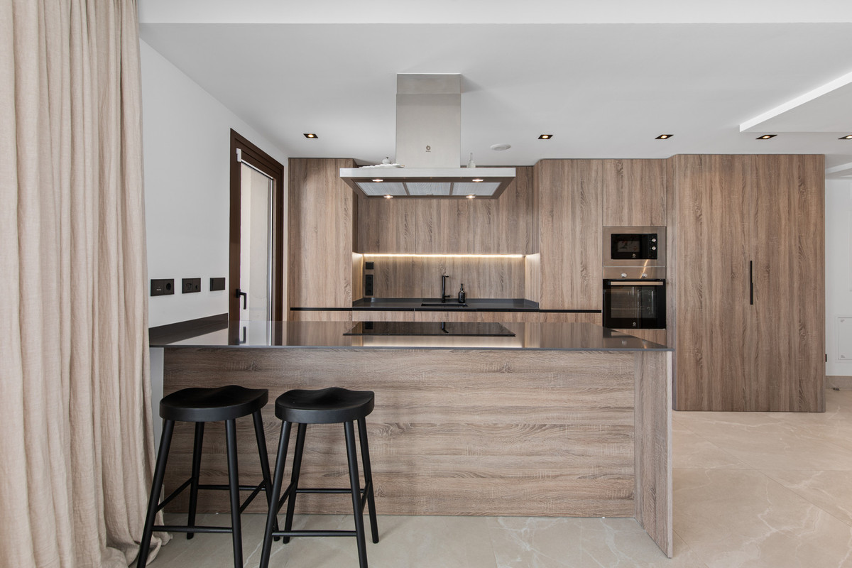 3 Bed Apartment for sale in Istán Costa Del Sol, Málaga, Spain