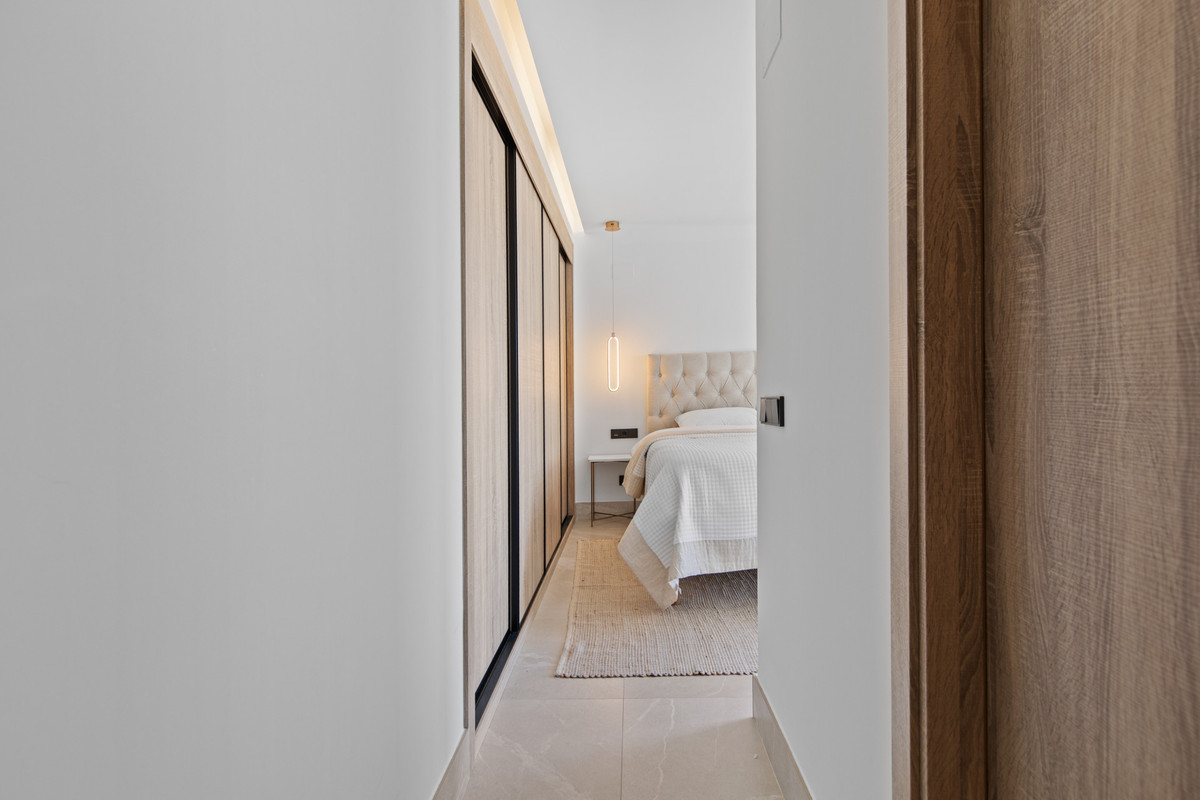 3 Bed Apartment for sale in Istán Costa Del Sol, Málaga, Spain