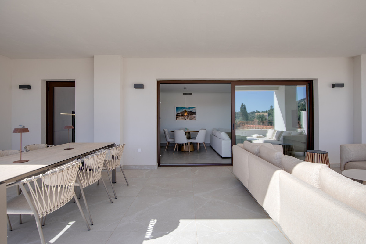 3 Bed Apartment for sale in Istán Costa Del Sol, Málaga, Spain