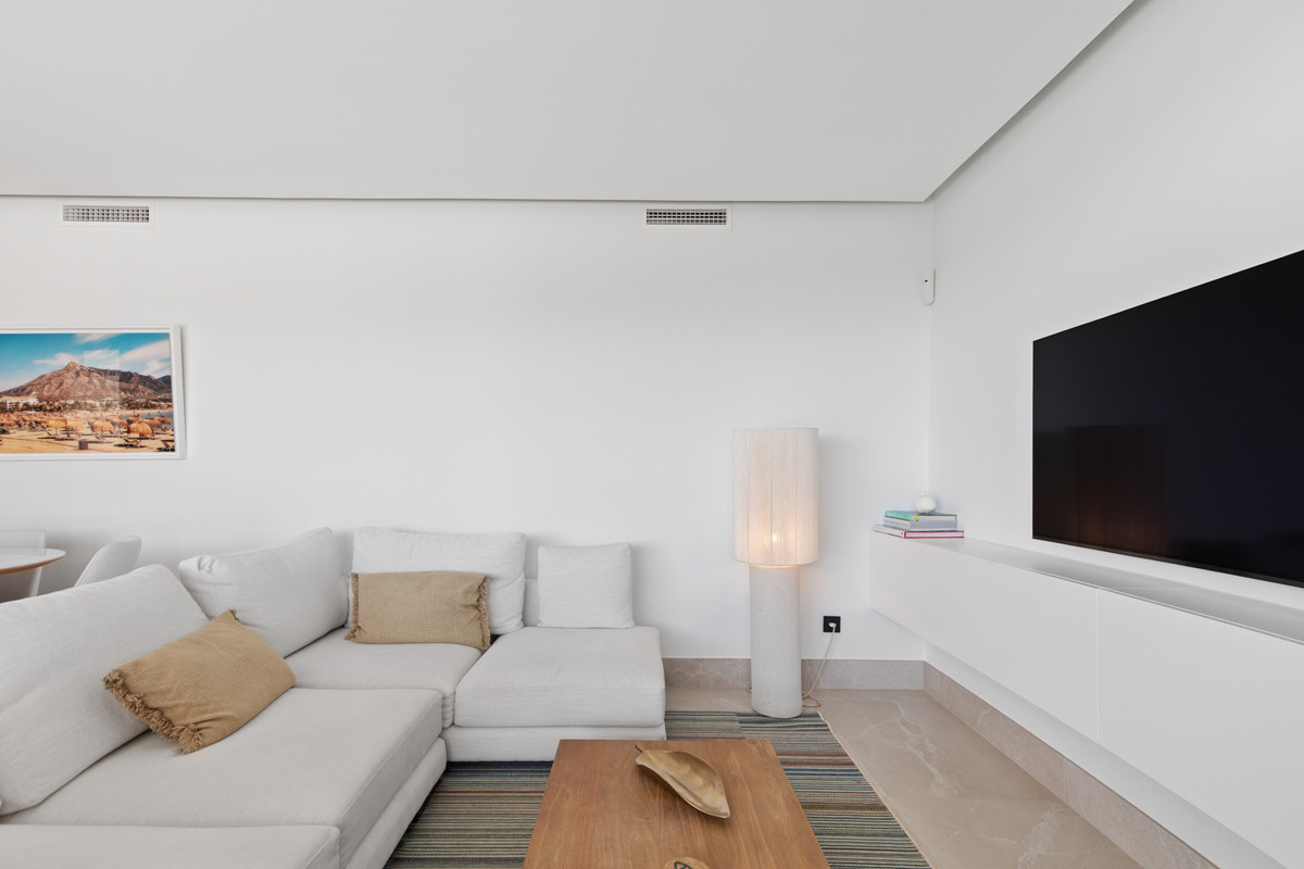 3 Bed Apartment for sale in Istán Costa Del Sol, Málaga, Spain