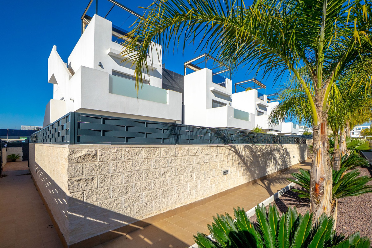 2 Bed Apartment for sale in Ciudad Quesada Costa Blanca, Alicante, Spain