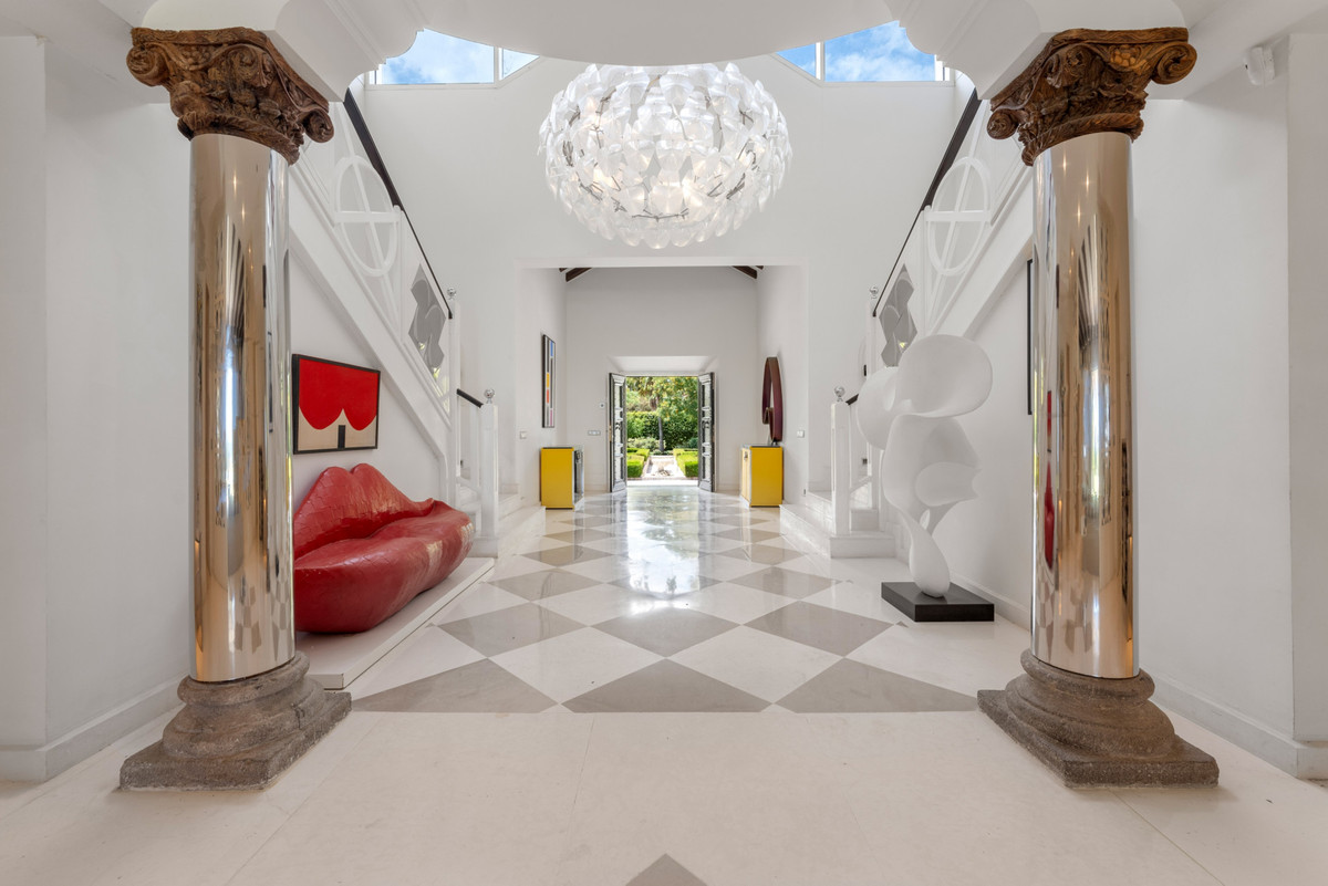 Se vende Villa - Chalet de 9 dormitorios en Costa Del Sol, Málaga, España