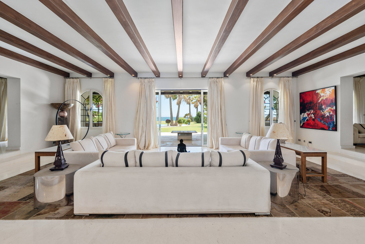Se vende Villa - Chalet de 9 dormitorios en Costa Del Sol, Málaga, España