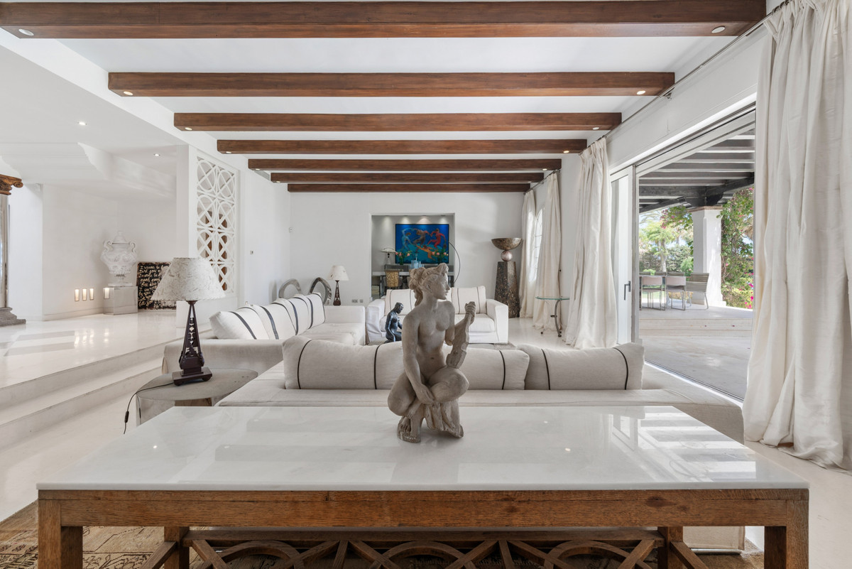 Se vende Villa - Chalet de 9 dormitorios en Costa Del Sol, Málaga, España