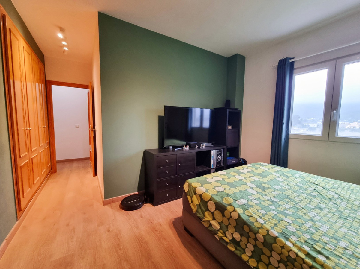 3 Bed Apartment for sale in Jalon Costa Blanca, Alicante, Spain