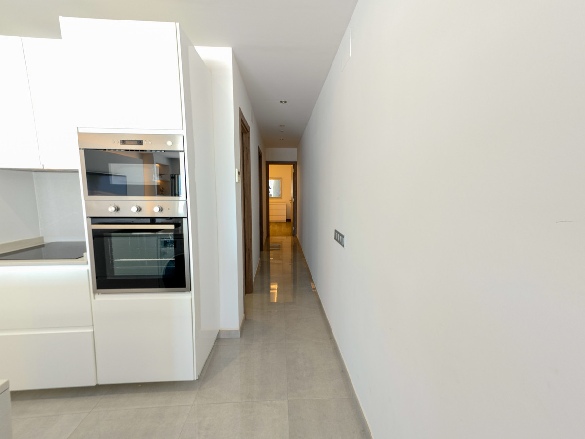 Se vende Apartamento Planta Media de 2 dormitorios en Costa Del Sol, Málaga, España