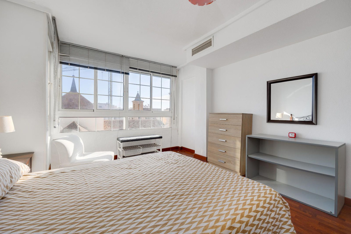 Se vende Apartamento Planta Media de 2 dormitorios en Costa Blanca, Alicante, España