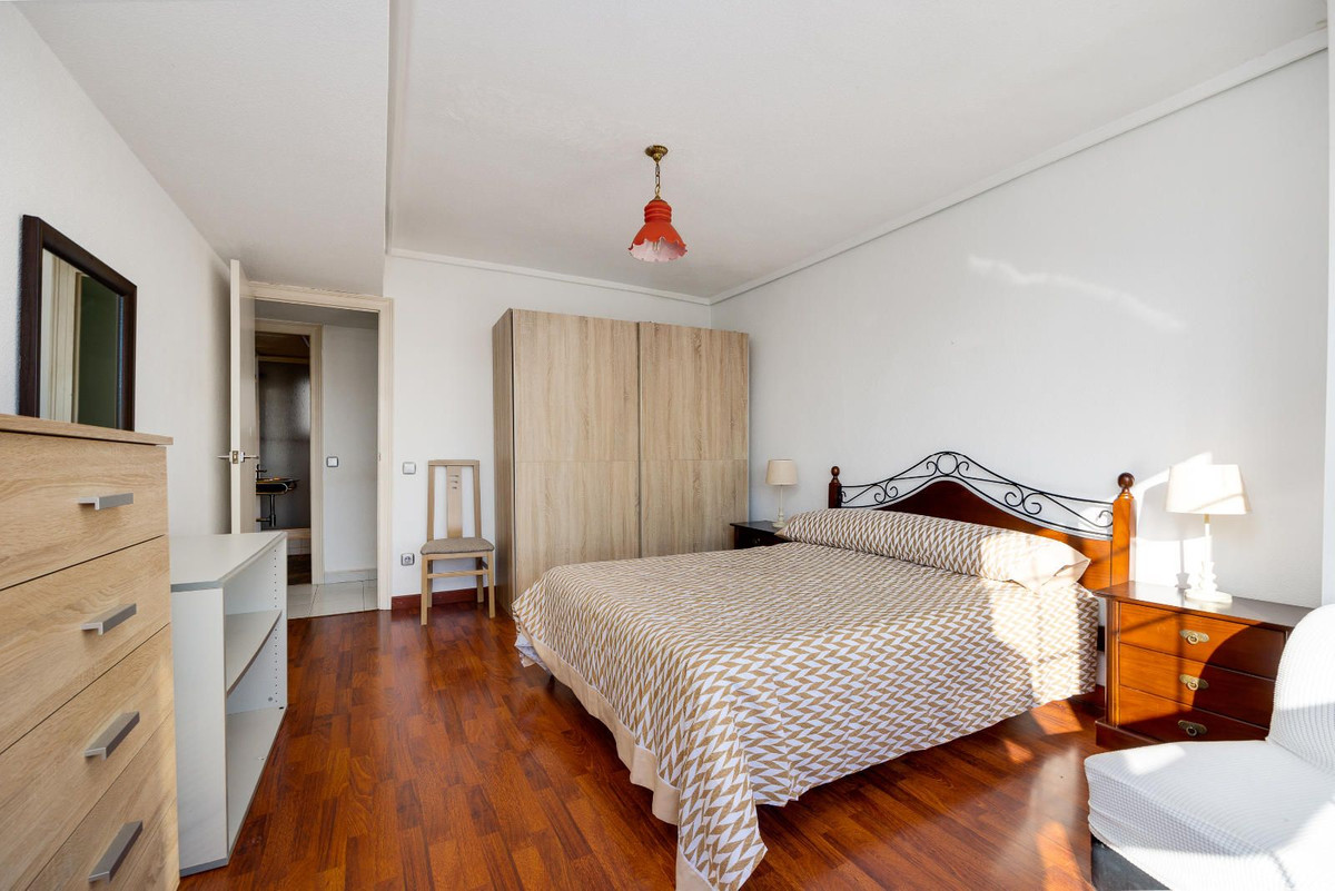 Se vende Apartamento Planta Media de 2 dormitorios en Costa Blanca, Alicante, España