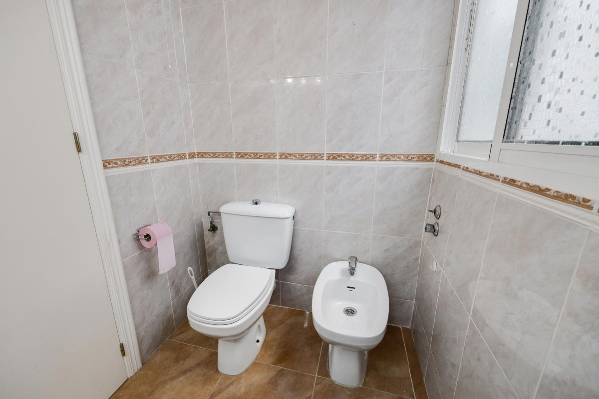 Se vende Apartamento Planta Media de 2 dormitorios en Costa Blanca, Alicante, España