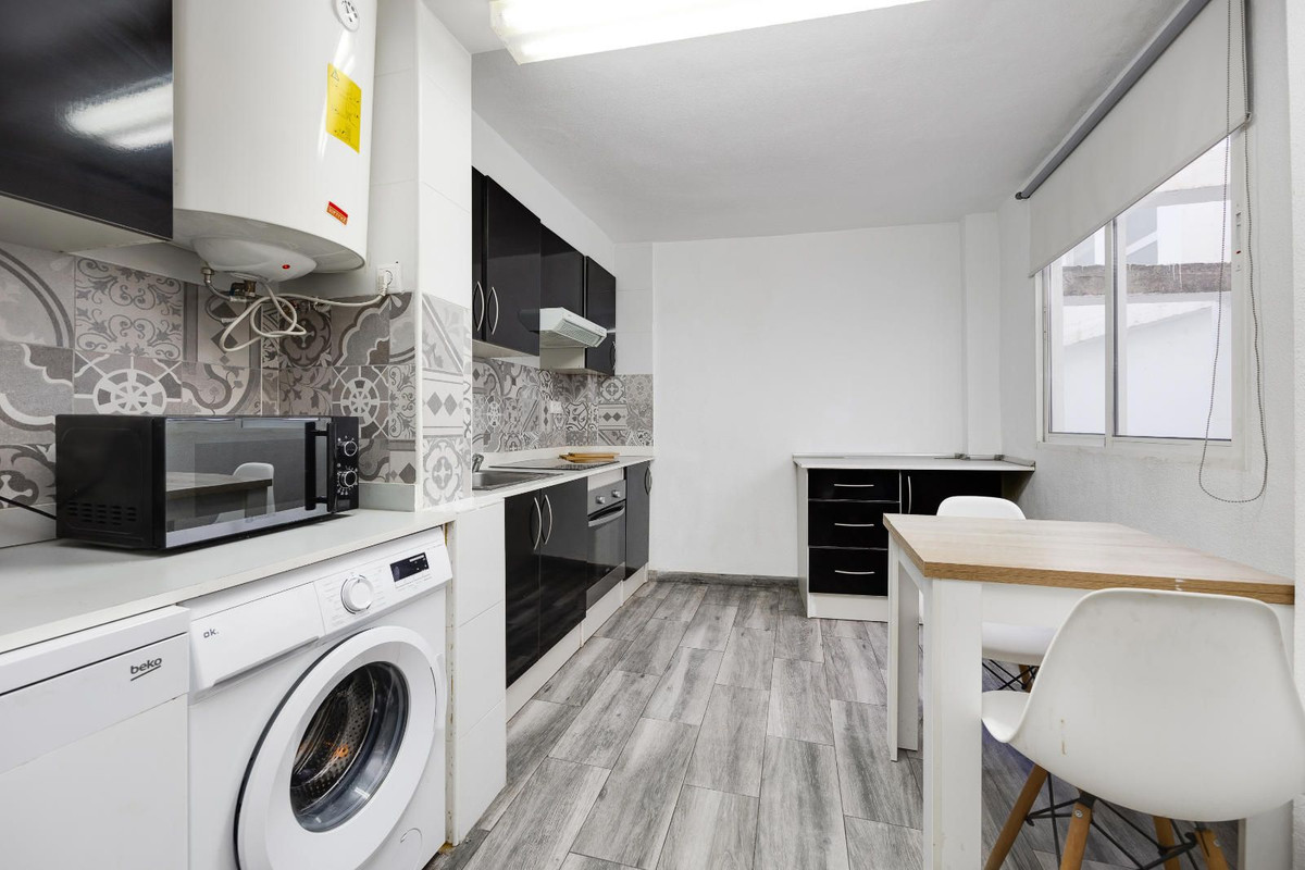 Se vende Apartamento Planta Media de 2 dormitorios en Costa Blanca, Alicante, España