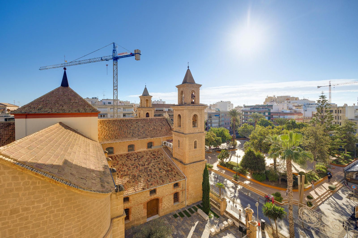 Se vende Apartamento Planta Media de 2 dormitorios en Costa Blanca, Alicante, España