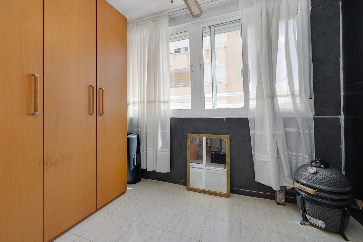Se vende Apartamento Planta Baja de 3 dormitorios en Costa Blanca, Alicante, España