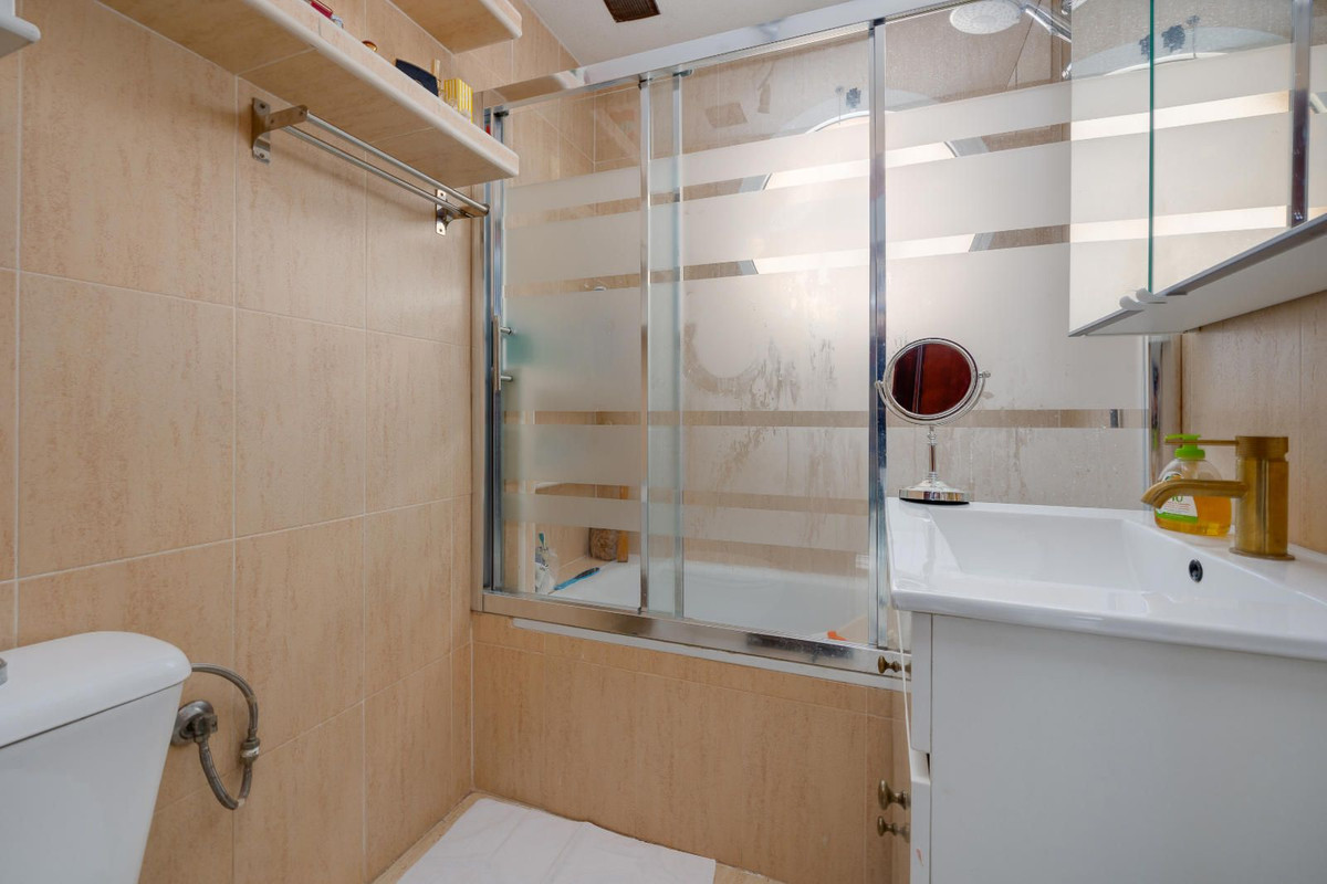 Se vende Apartamento Planta Baja de 3 dormitorios en Costa Blanca, Alicante, España