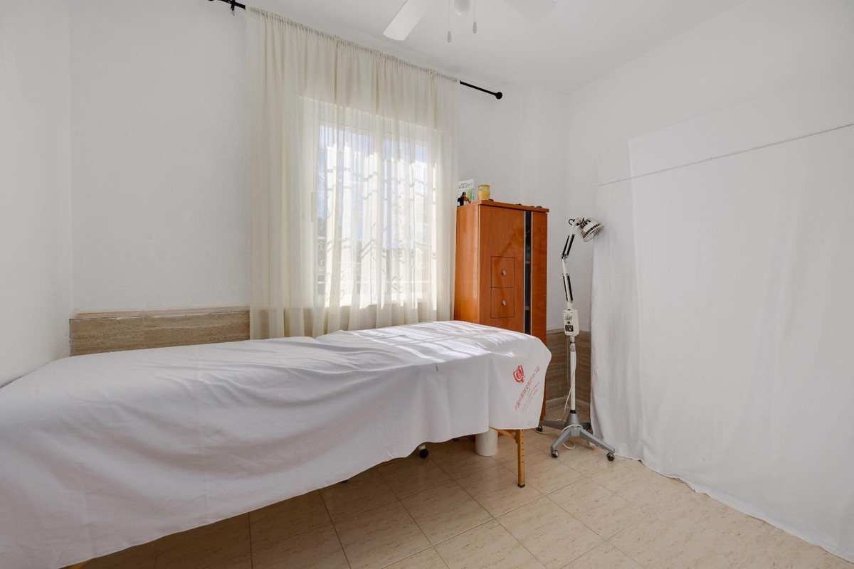 Se vende Apartamento Planta Baja de 3 dormitorios en Costa Blanca, Alicante, España