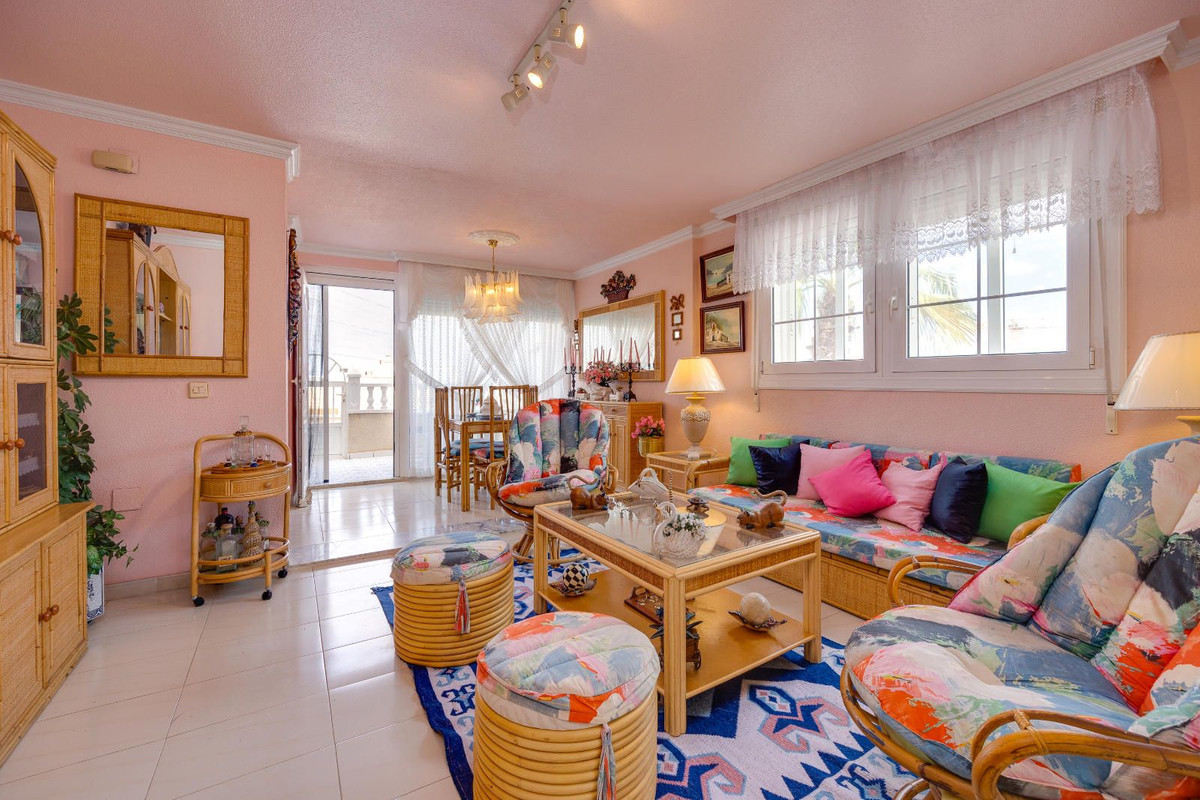 Se vende Apartamento Planta Media de 1 dormitorios en Costa Blanca, Alicante, España